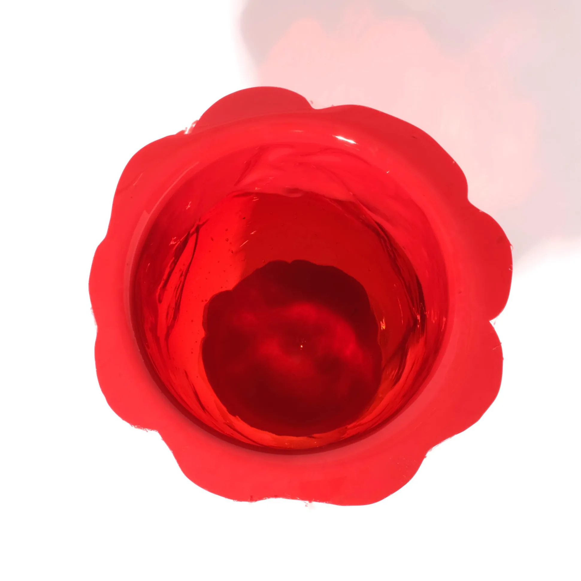 flower_vase__red_clear_re_4.webp Flower Vase - Red, Clear Red, Mint