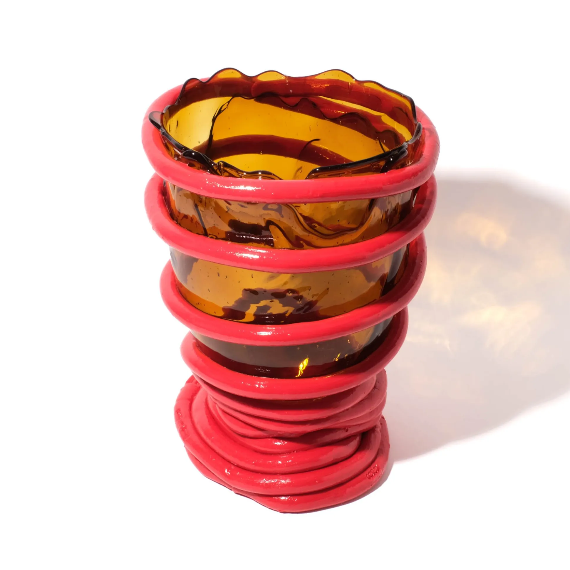 pompitu_i_vase__amber_cor_1.webp Pompitu I Vase - Amber, Coral