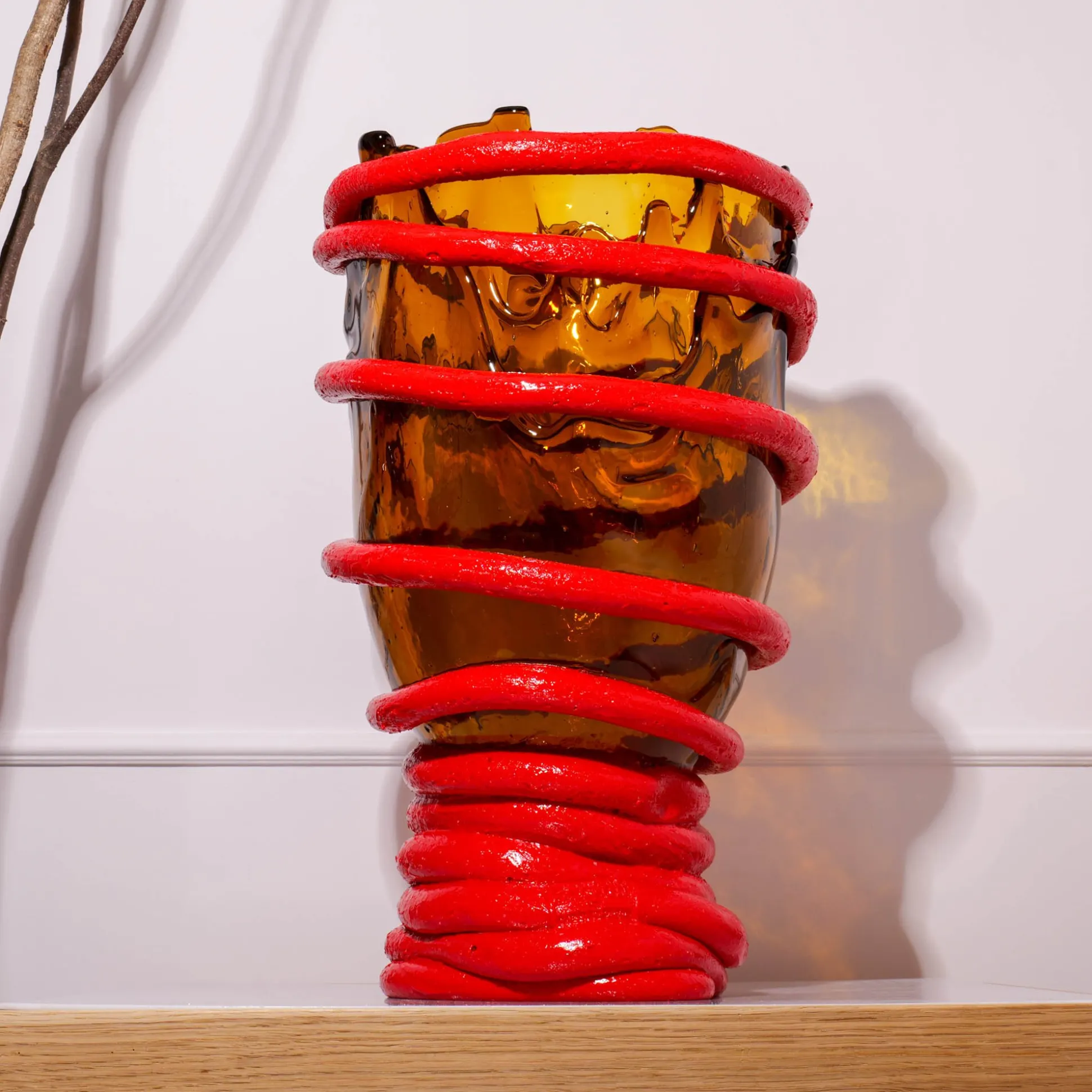 pompitu_i_vase__amber_cor_8.webp Pompitu I Vase - Amber, Coral
