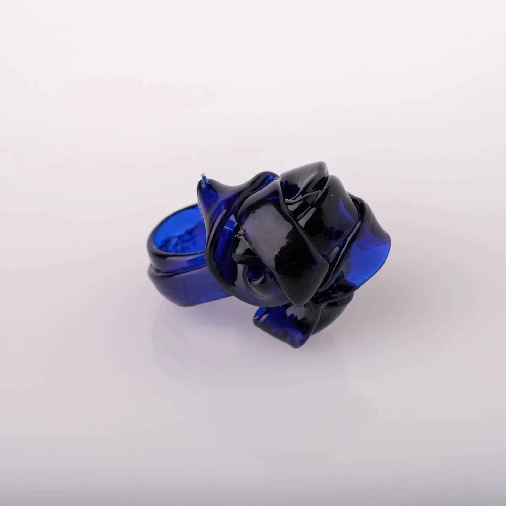 ribbon_ring__clear_blue__2.webp Ribbon Ring - Clear Blue 2