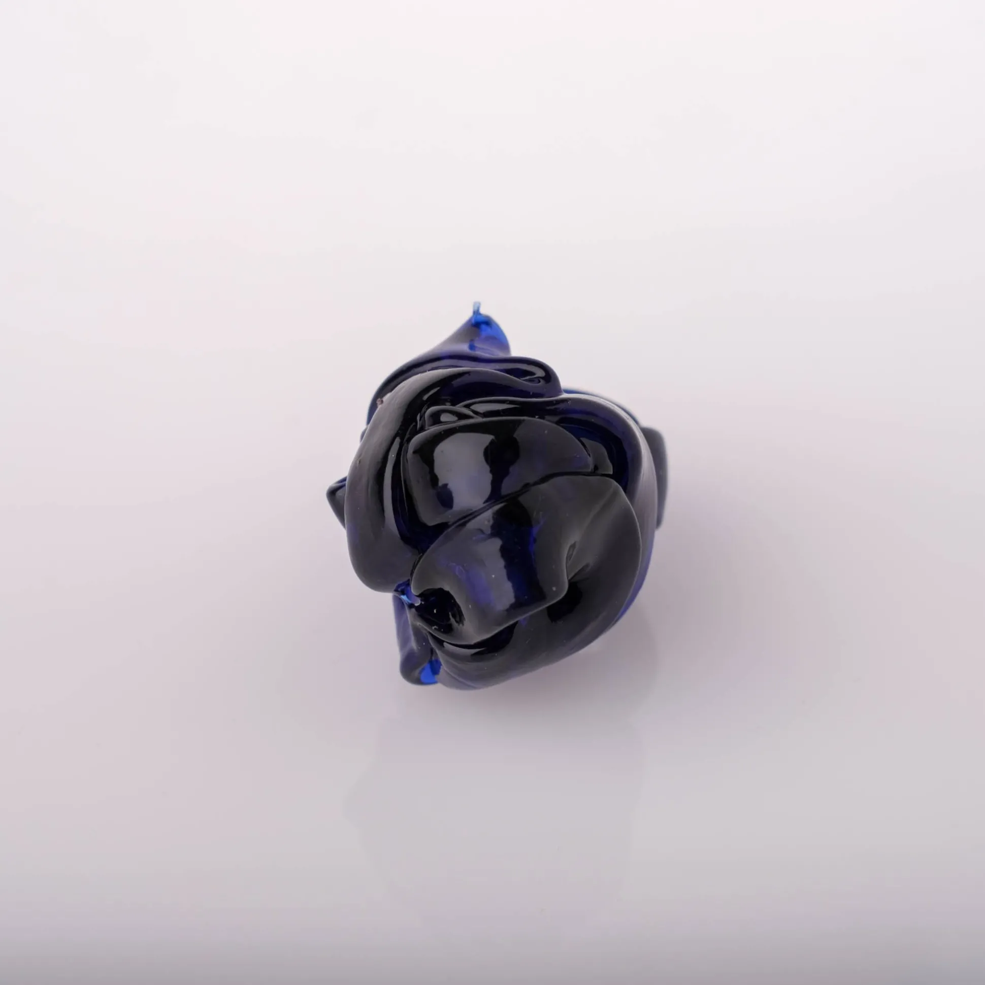 ribbon_ring__clear_blue__5.webp Ribbon Ring - Clear Blue 2