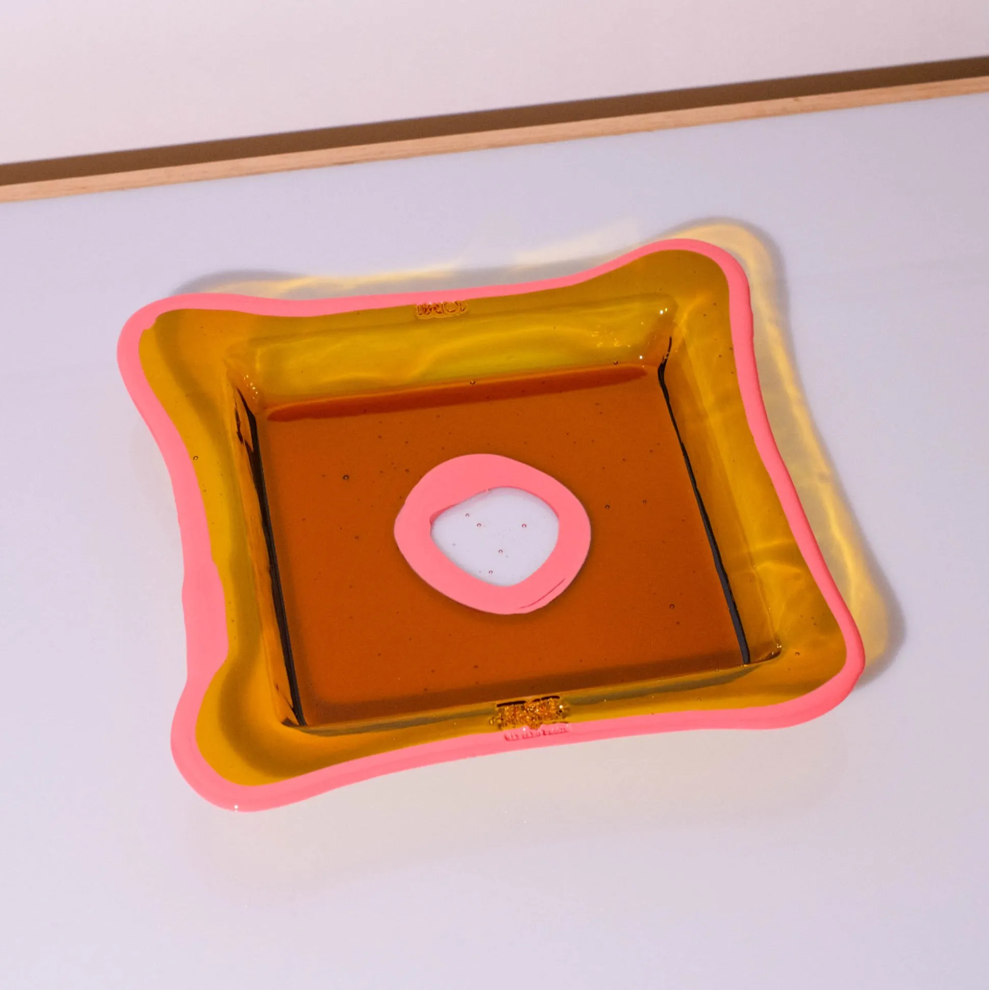 try_tray_square__clear_am_5.webp Try Tray Square - Clear Amber, Dark Salmon