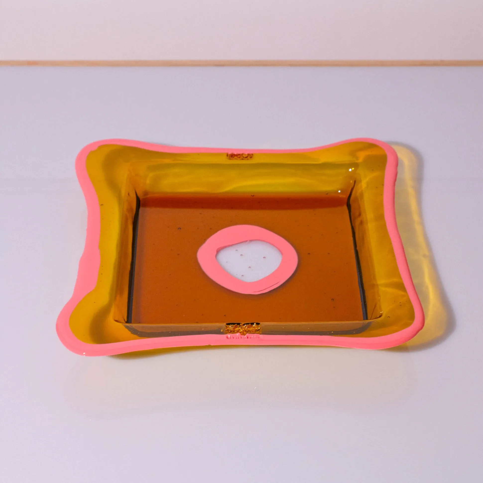 try_tray_square__clear_am_6.webp Try Tray Square - Clear Amber, Dark Salmon