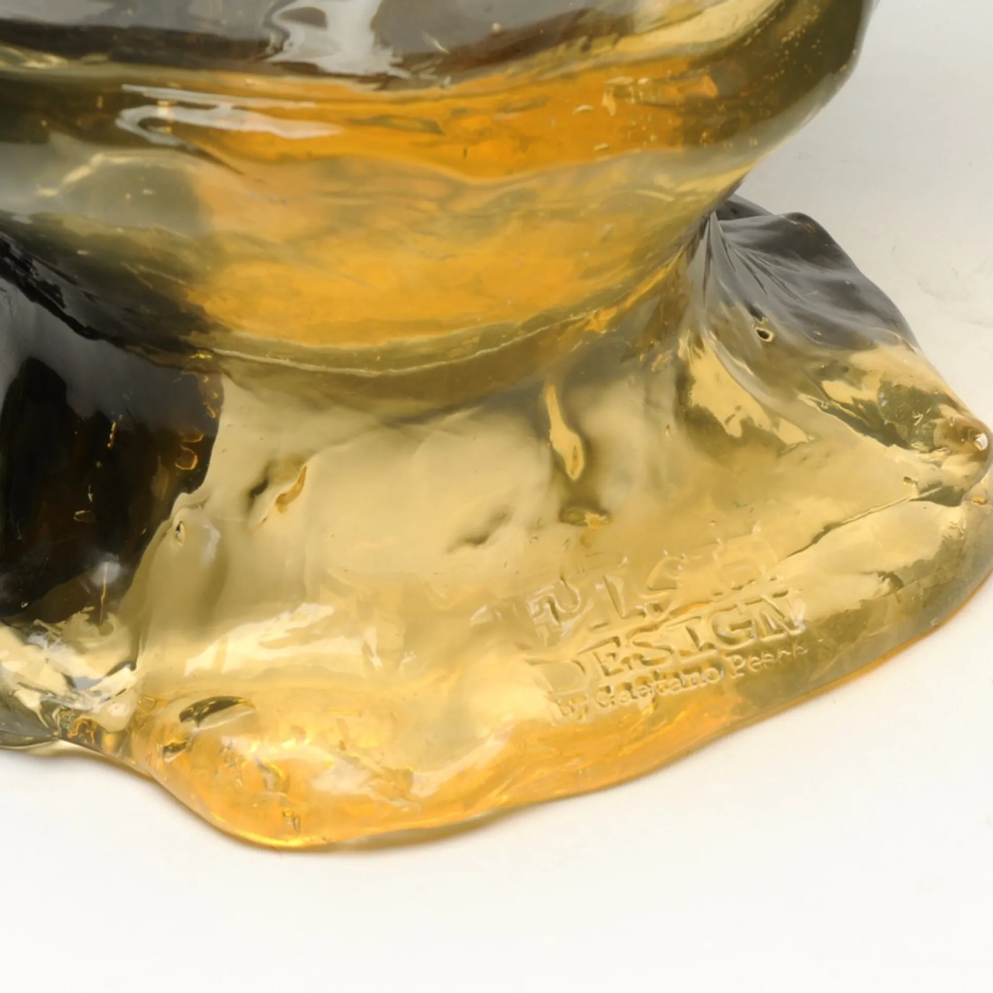 twins_c_vase__clear_and_f_2.webp Twins C Vase - Clear and Fumè