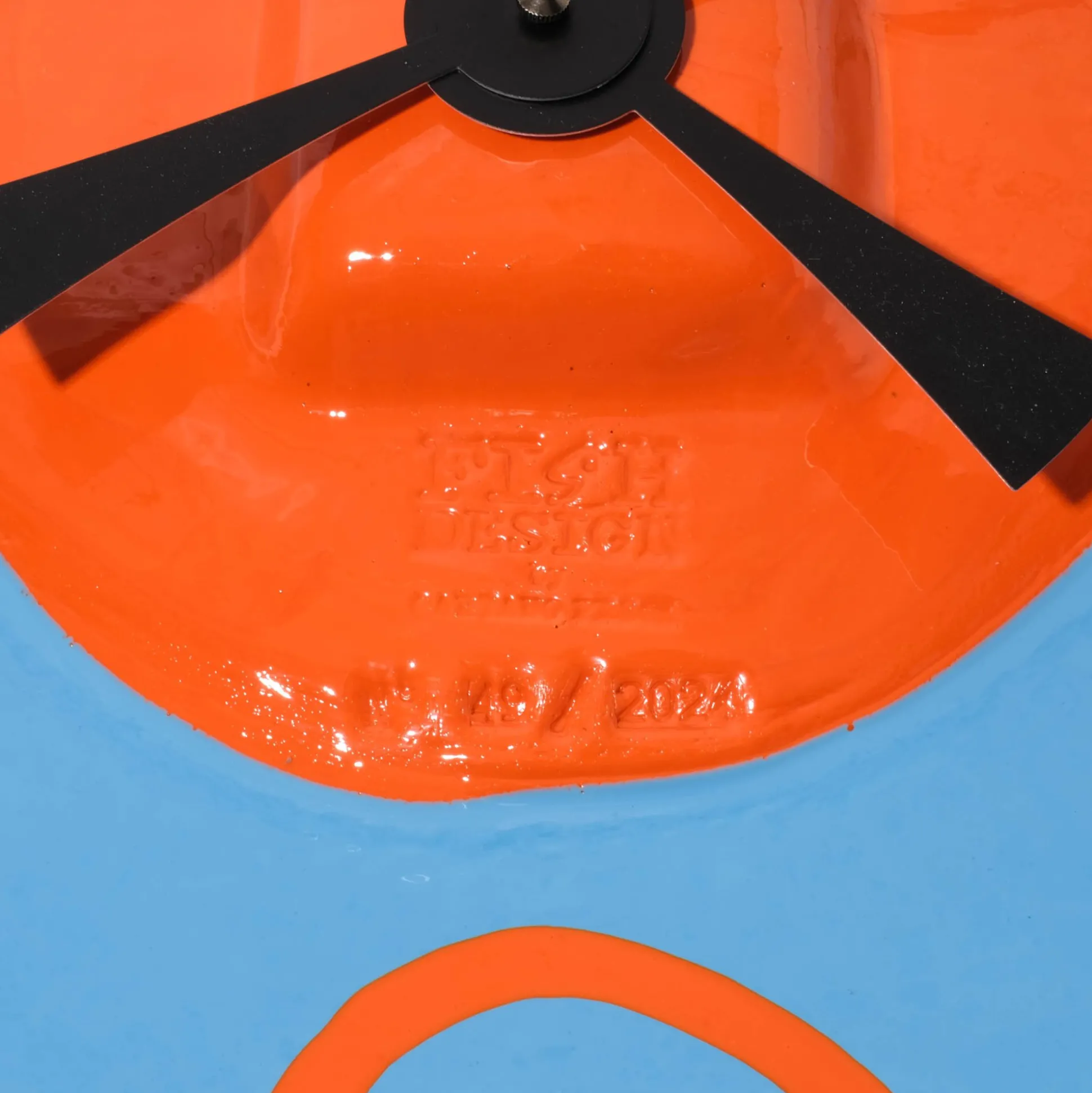 watch_me__blue_salmon_pum_5.webp Watch Me - Blue, Salmon, Pumpkin